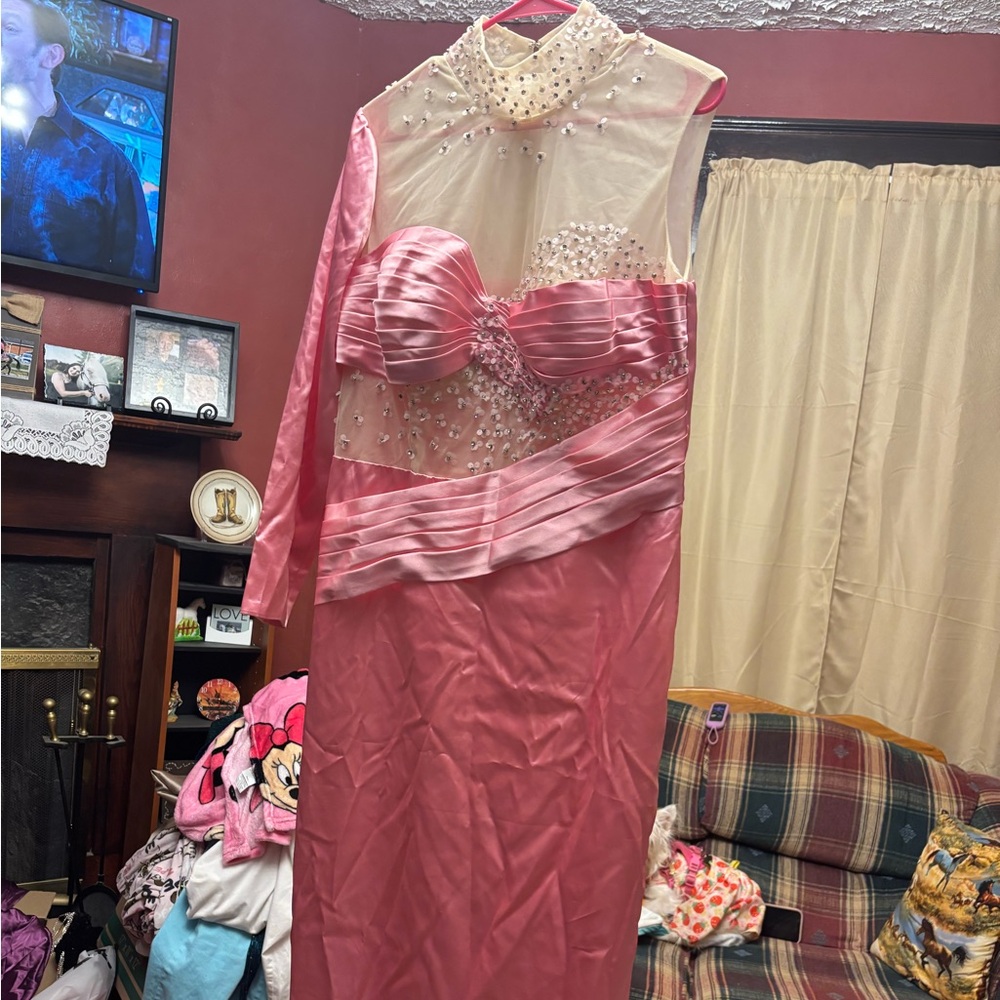 Elegant Pink Evening Gown